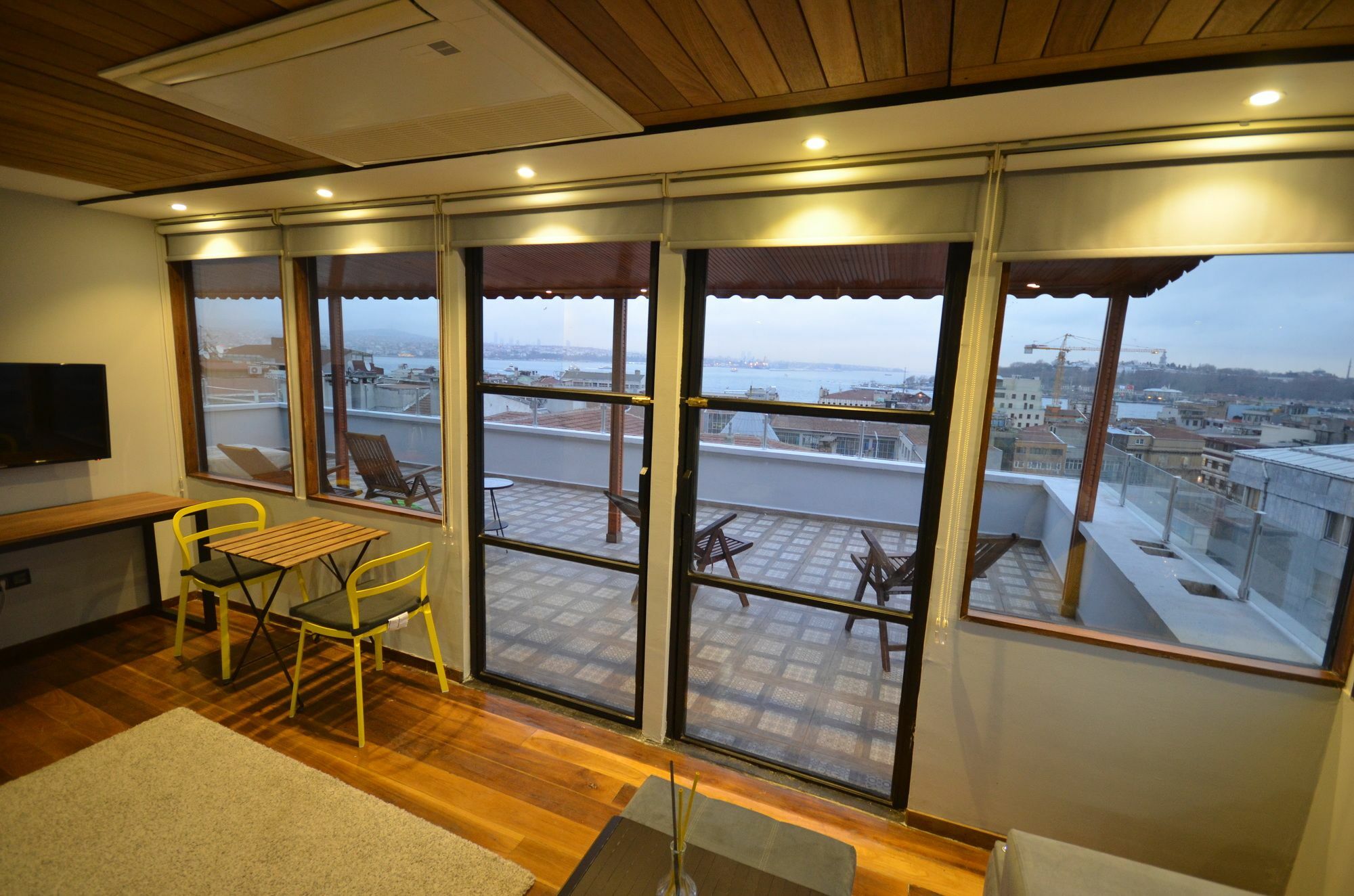 Hotel apartamentowy Uenver Galata 2*